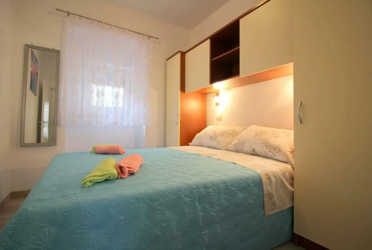 Apartment Noemi In City Center Poreč