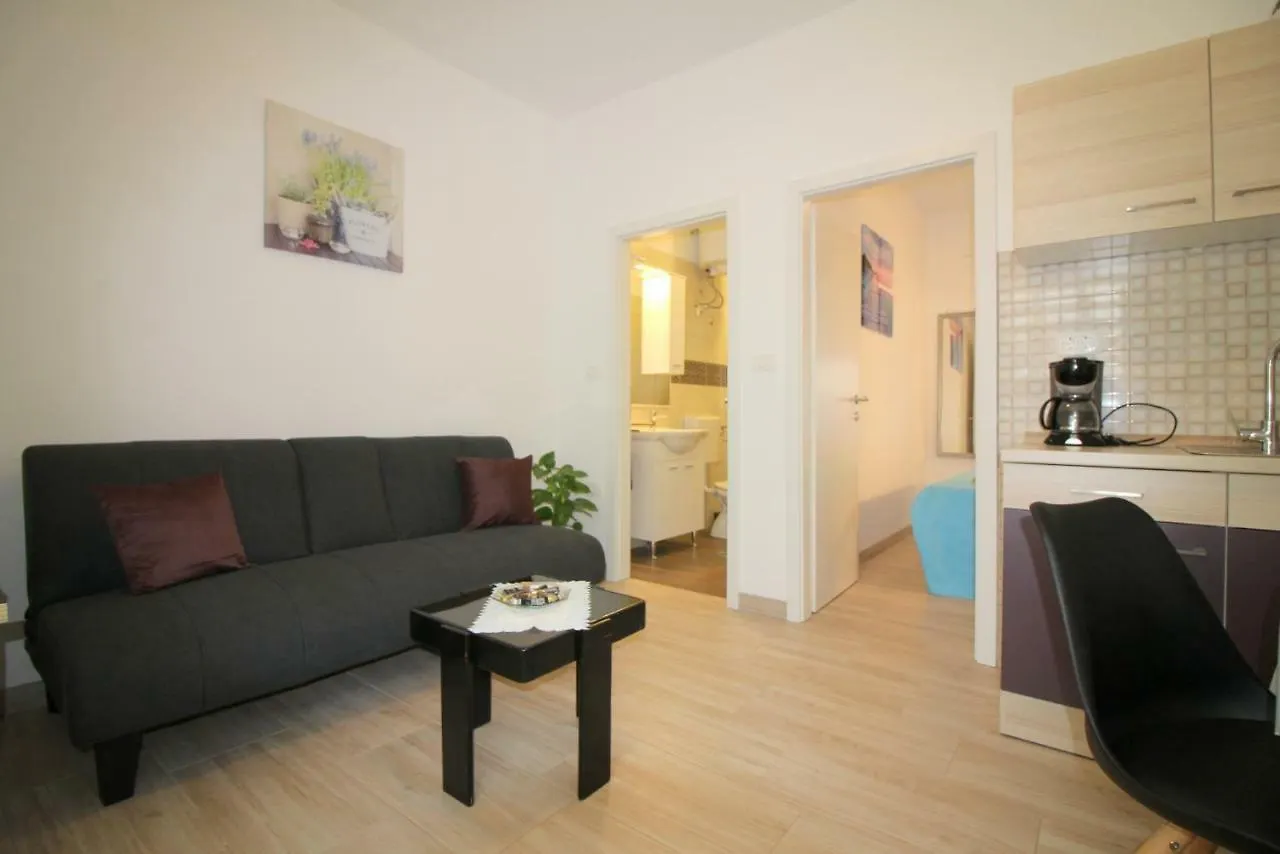 Apartment Noemi In City Center Poreč
